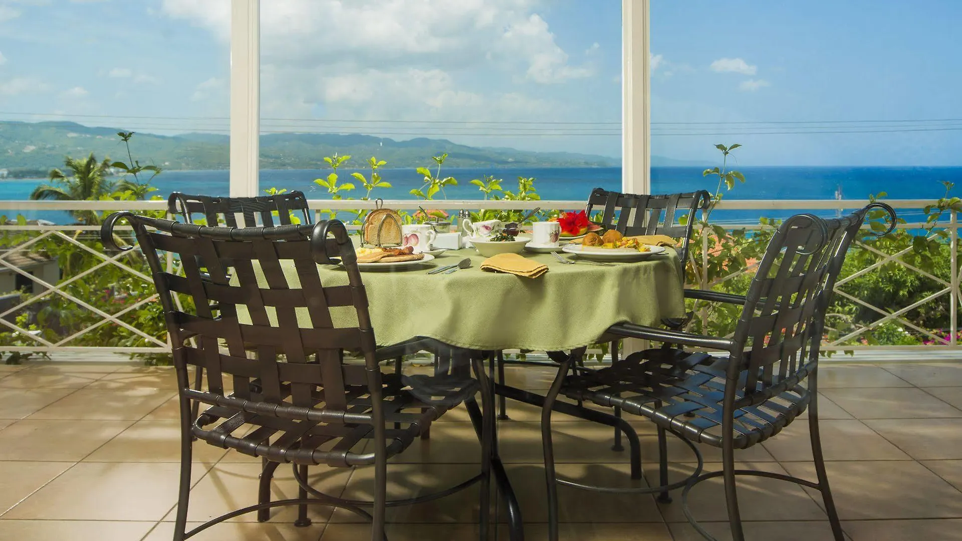 Polkerris Bed & Breakfast Montego Bay